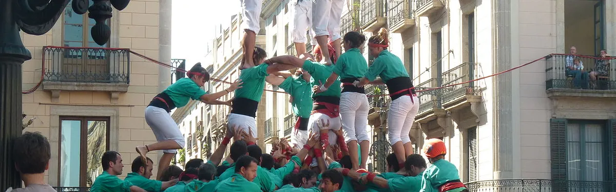 Le numéro d’équilibriste d’Emmanuel Macron pour les législatives