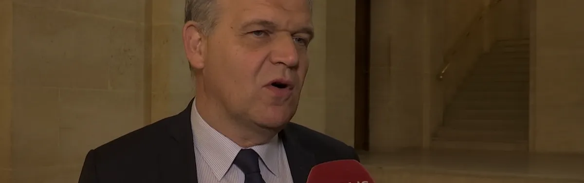 François-Noël Buffet, profil bas à la commission des Lois du Sénat