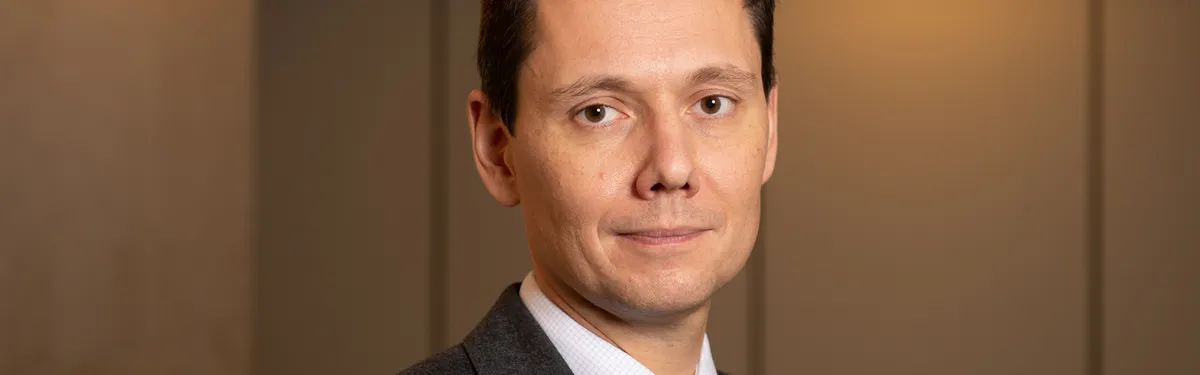 Bertrand Dumont, un dircab plus classique que baroque à Bercy