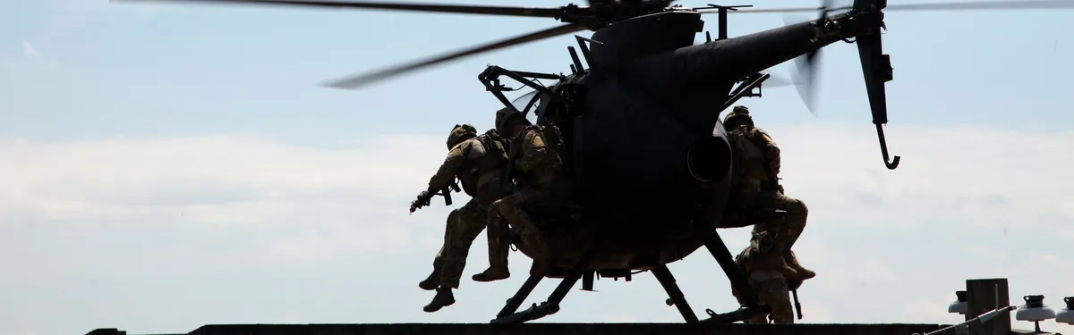 Pour gérer la France en temps de crise, un pouvoir de « circuits courts » et en « mode commando » 