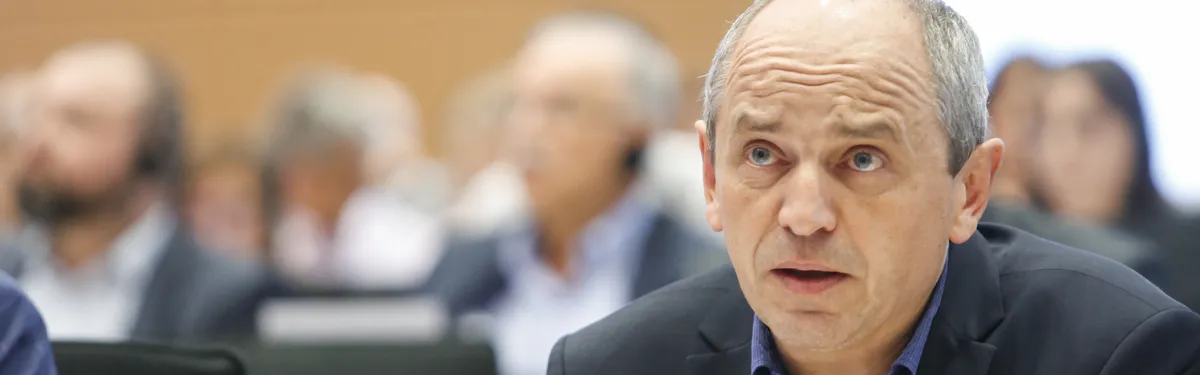 Entretien avec Pierre Larrouturou : « Je ne voterai pas le budget de l’UE s’il n’y a pas plus d’argent pour la transition verte »
