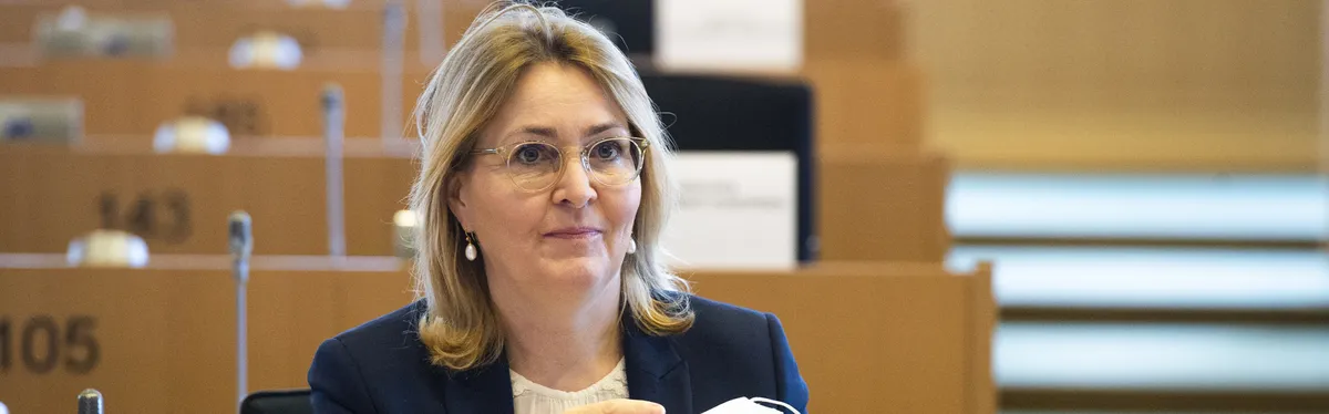 Christel Schaldemose : « Je suis pour interdire le ciblage publicitaire » dans le Digital Services Act