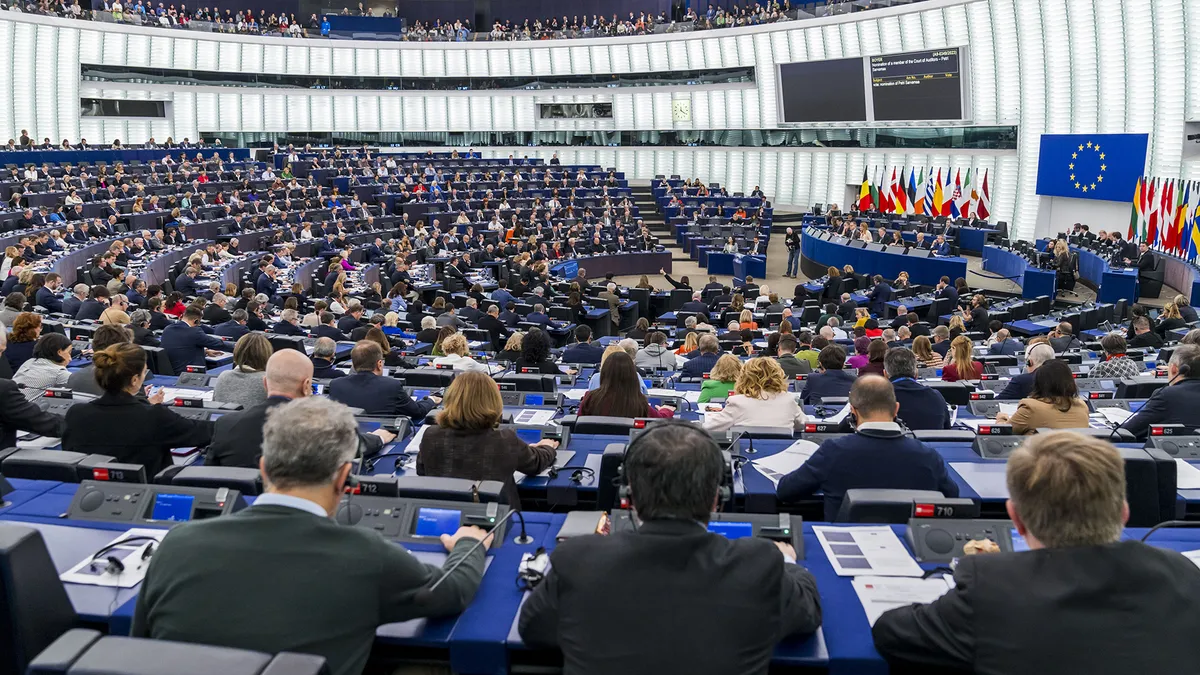 Au Parlement européen, un grand oui au recyclage et aux emballages à usage unique