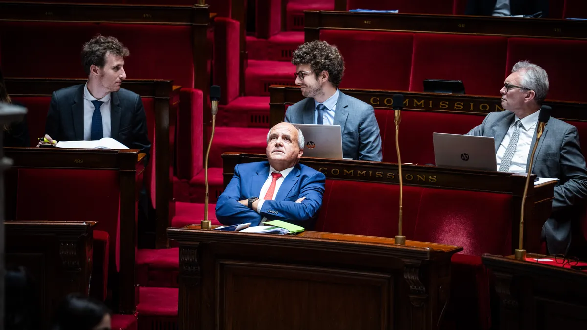 Pourquoi le MoDem a « sorti les crocs » sur le PLF