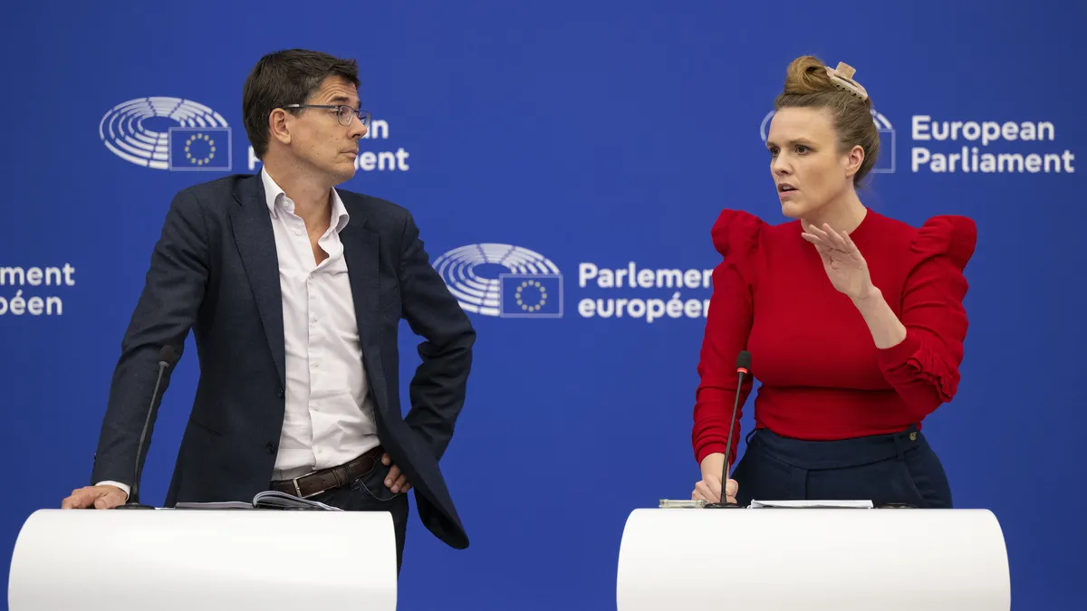 Au Parlement européen, les Verts s’accrochent à la coalition von der Leyen