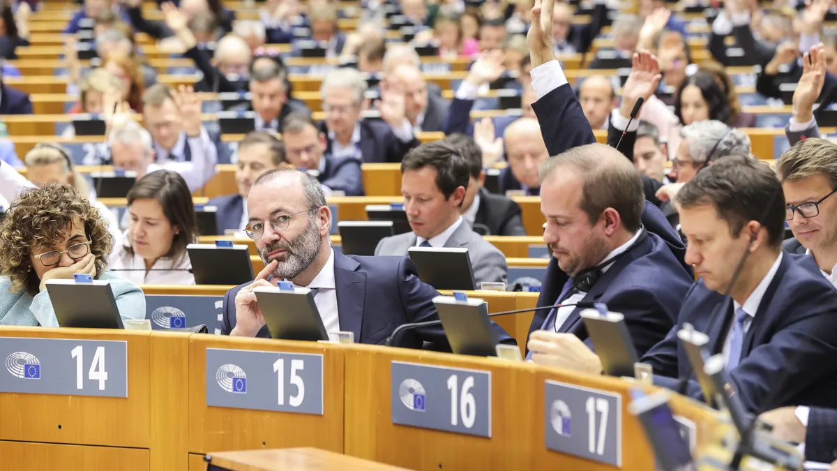 Au Parlement, le vote sur le règlement déforestation ébranle le cordon sanitaire