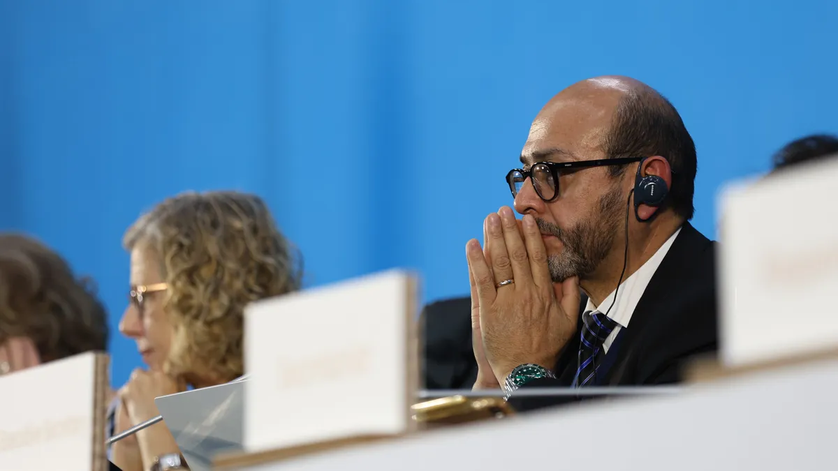 Traité plastiques : le train est encore loin d’arriver à Busan