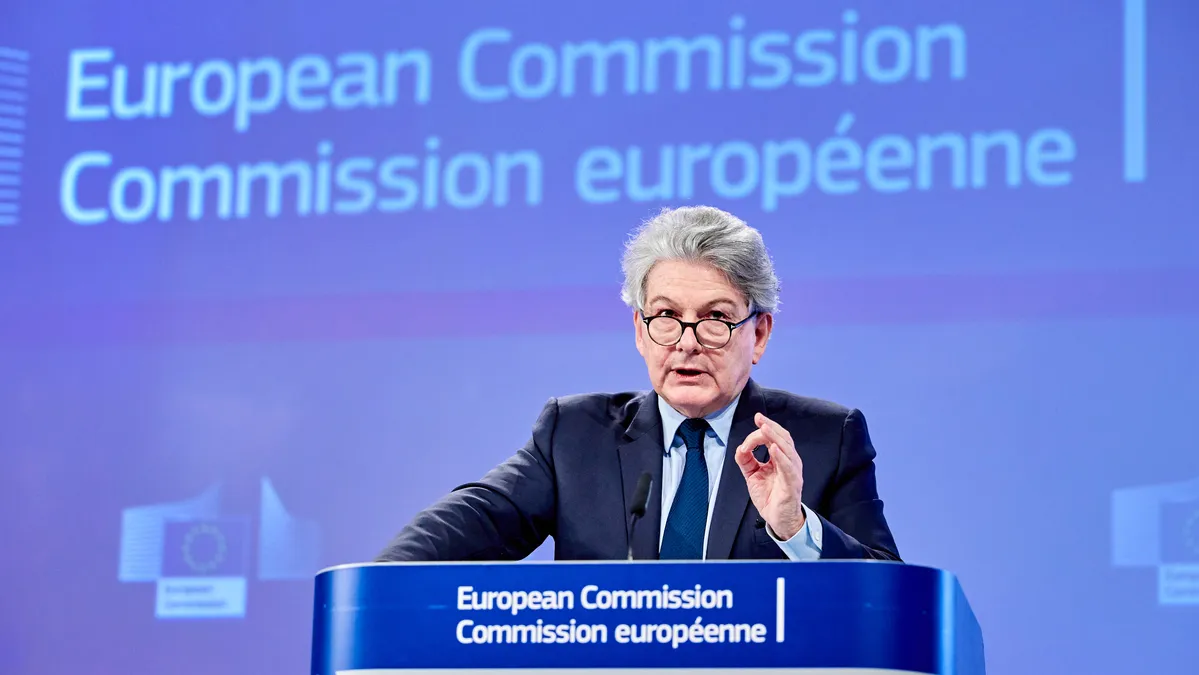 La Commission dessine le futur de l’industrie de défense européenne, mais bute sur les financements