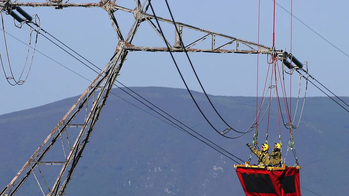 Cent milliards pour le réseau de transport d’électricité français : le plan « sans précédent » de RTE