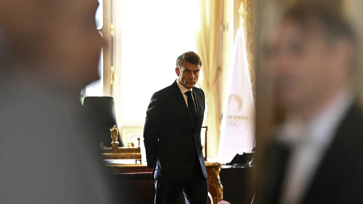 En cas de cohabitation, quel pouvoir restera-t-il à Emmanuel Macron ?