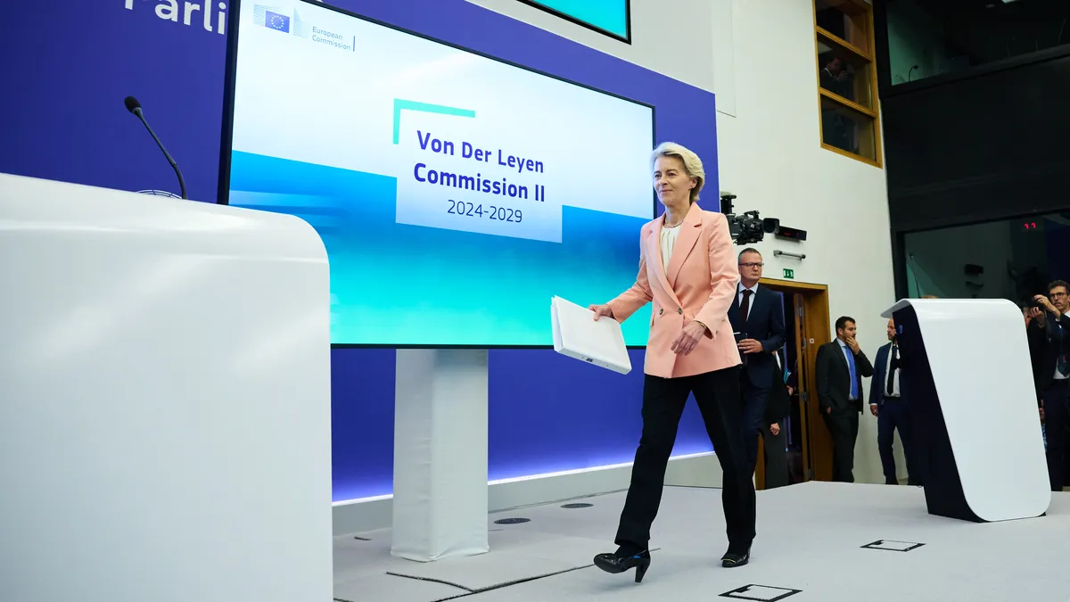 Commission von der Leyen 2 : Ursula flatte sa droite