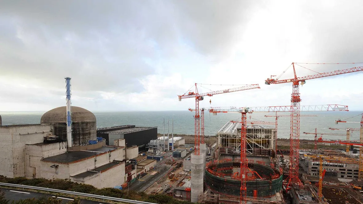 Sévère, la Cour des comptes accorde peu de crédit au programme EPR2