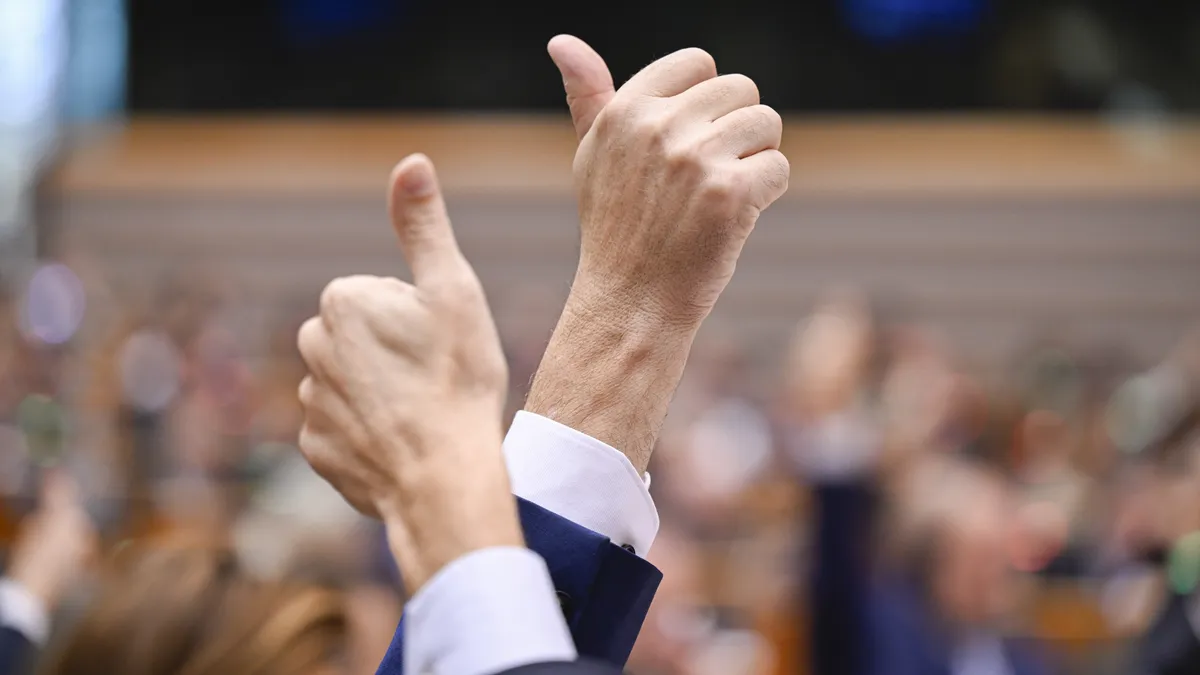 Pour la droite européenne, la compétitivité de l’Union vaut bien une alliance avec l’extrême droite