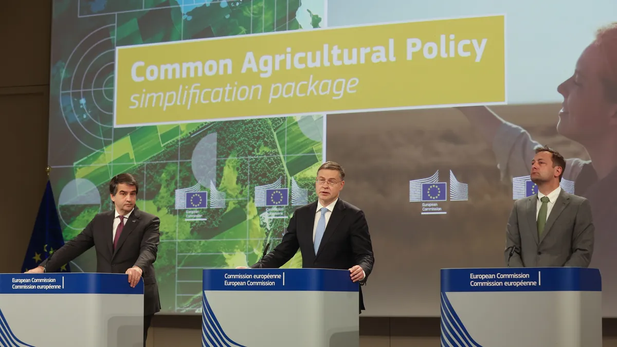 La Commission poursuit la simplification et le détricotage de l’architecture verte de la PAC