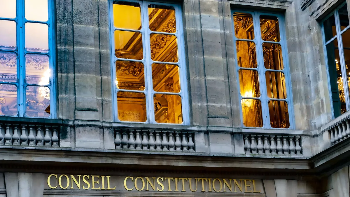 Le Conseil constitutionnel, SAV de lois mal écrites