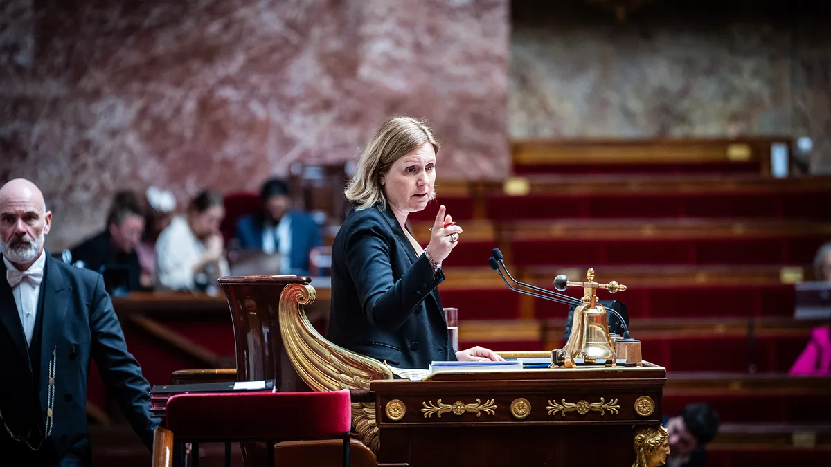 À l’Assemblée, le grand effacement
