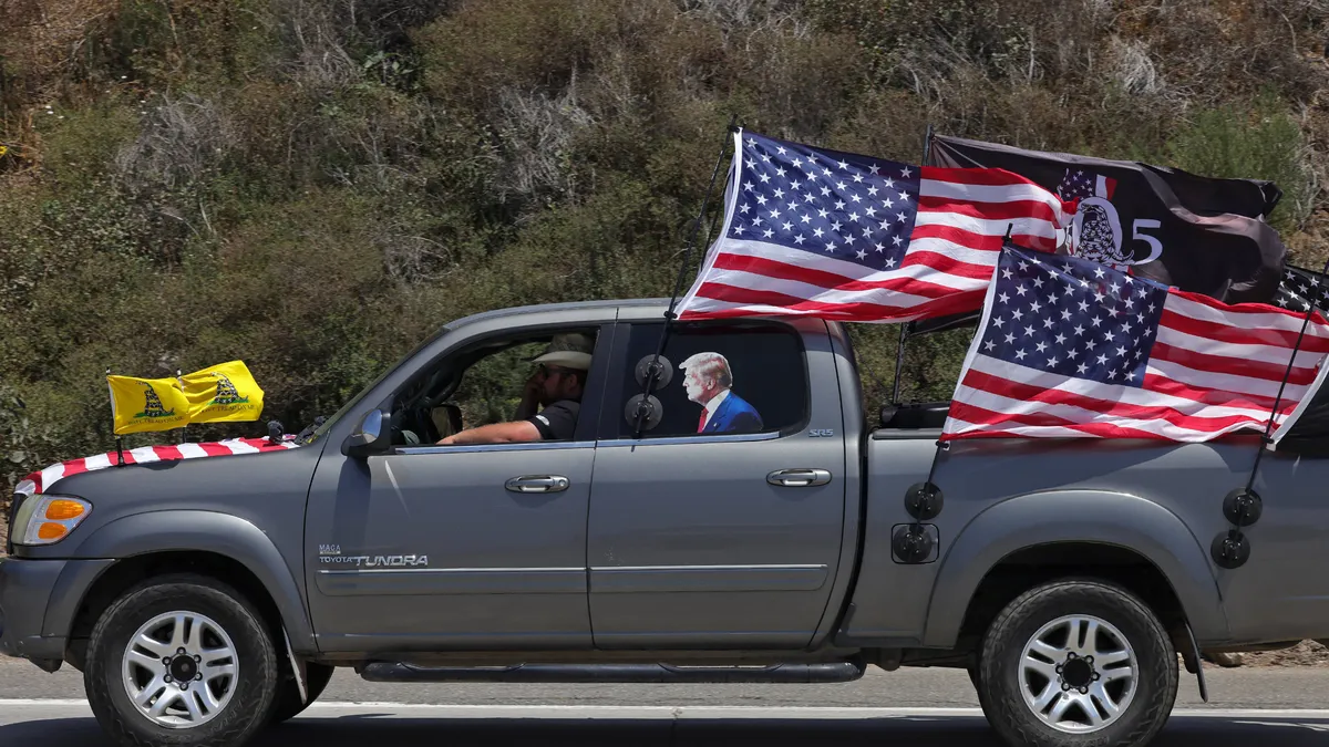 Comment les secteurs agricole et automobile ont navigué dans la tempête commerciale